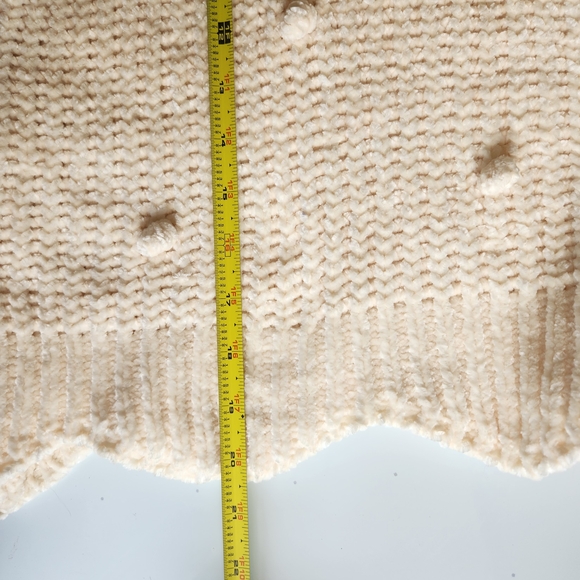PaperMoon Soft Boxy Cream Knit Pom Sweater Womens Small - Picture 6 of 6